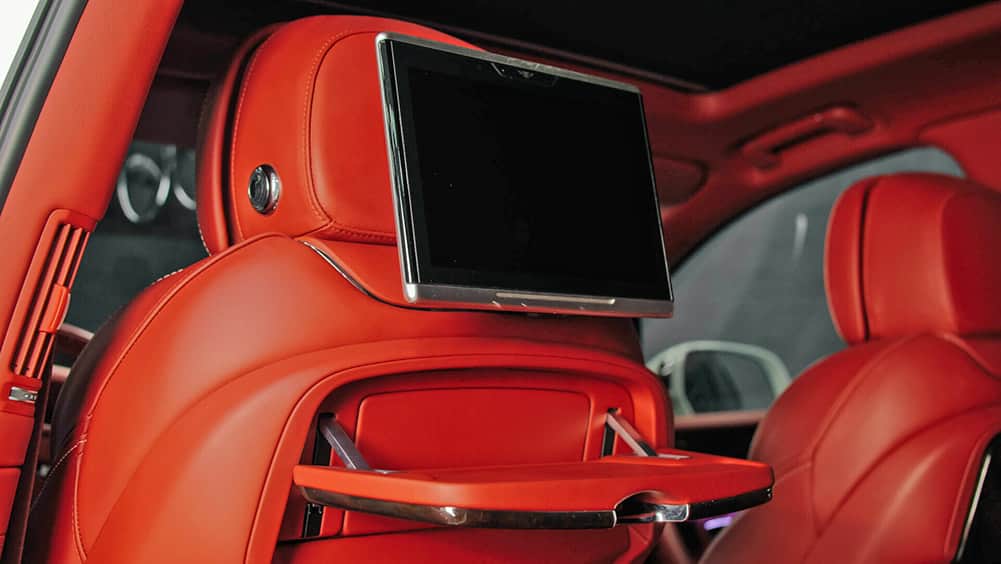 Luxury car available for rent in Dubai