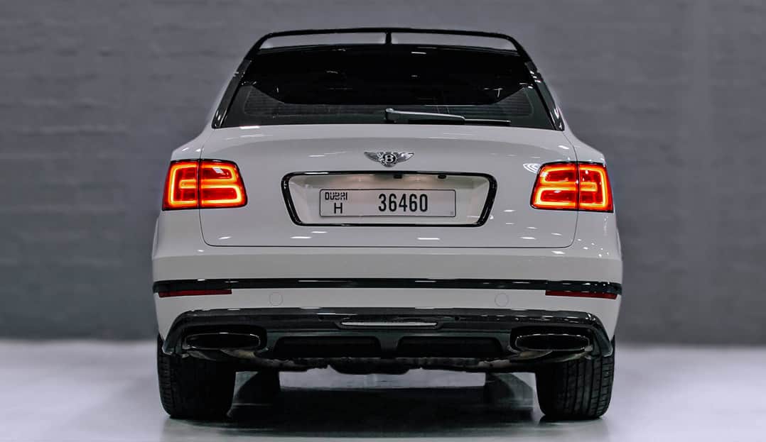 Luxury car available for rent in Dubai