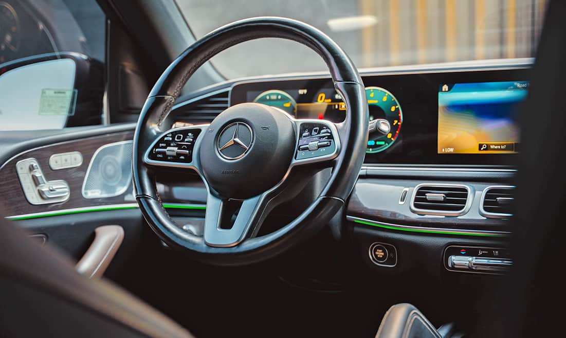 Luxury car available for rent in Dubai