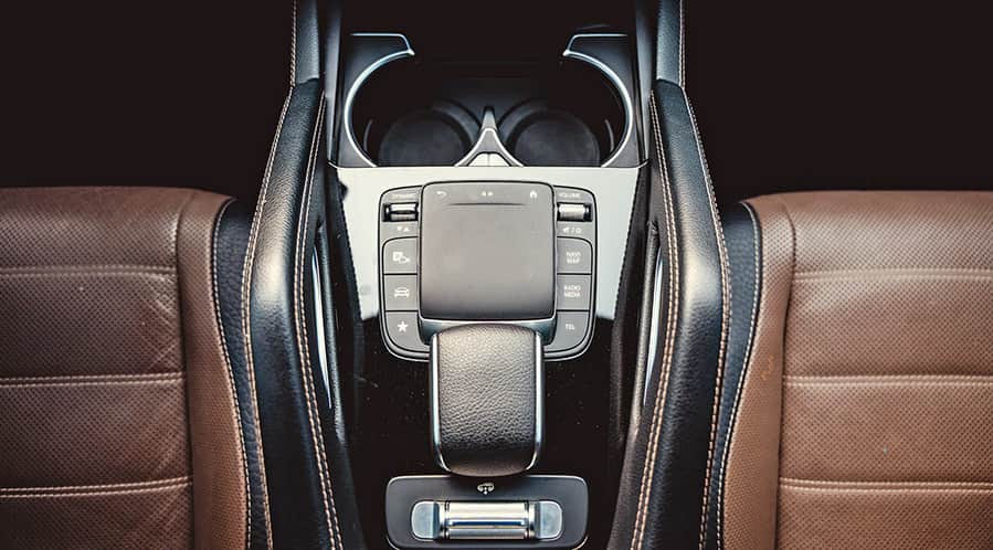 Luxury car available for rent in Dubai