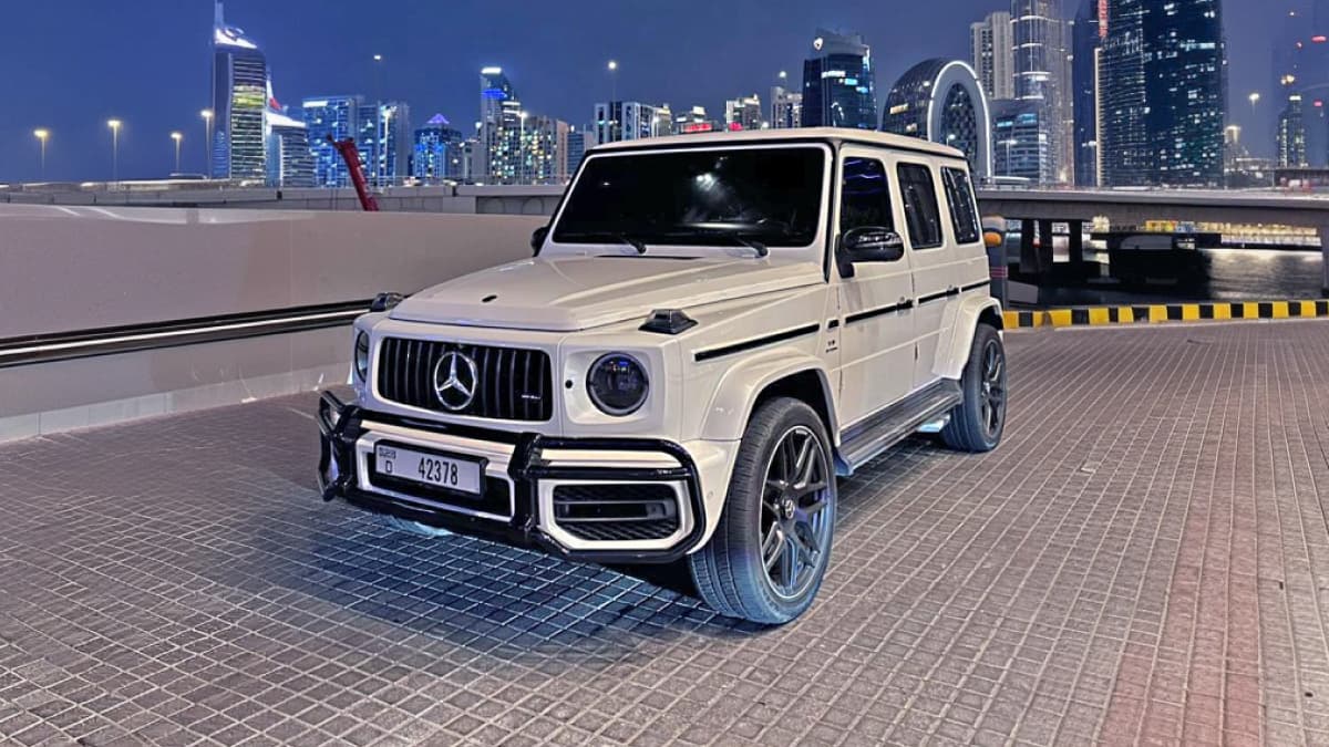 Luxury car available for rent in Dubai