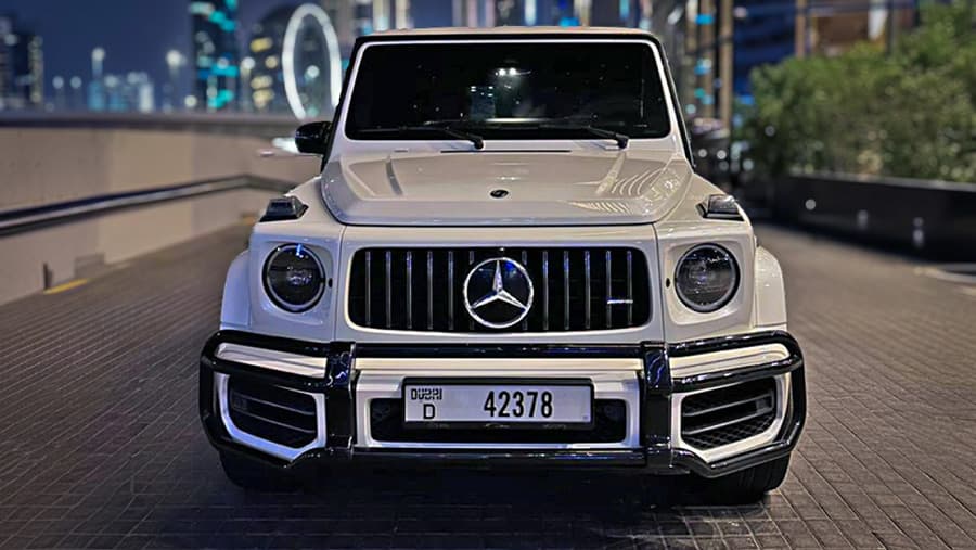 Luxury car available for rent in Dubai