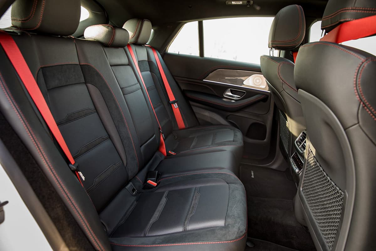 Luxury car available for rent in Dubai