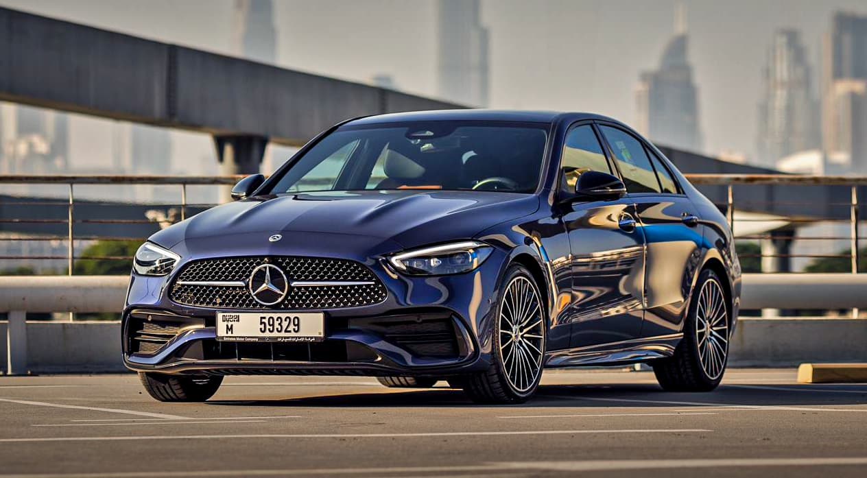 Lej en Mercedes-benz i Dubai