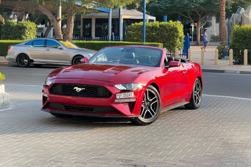 صورة 3 لـ Ford Mustang 2025