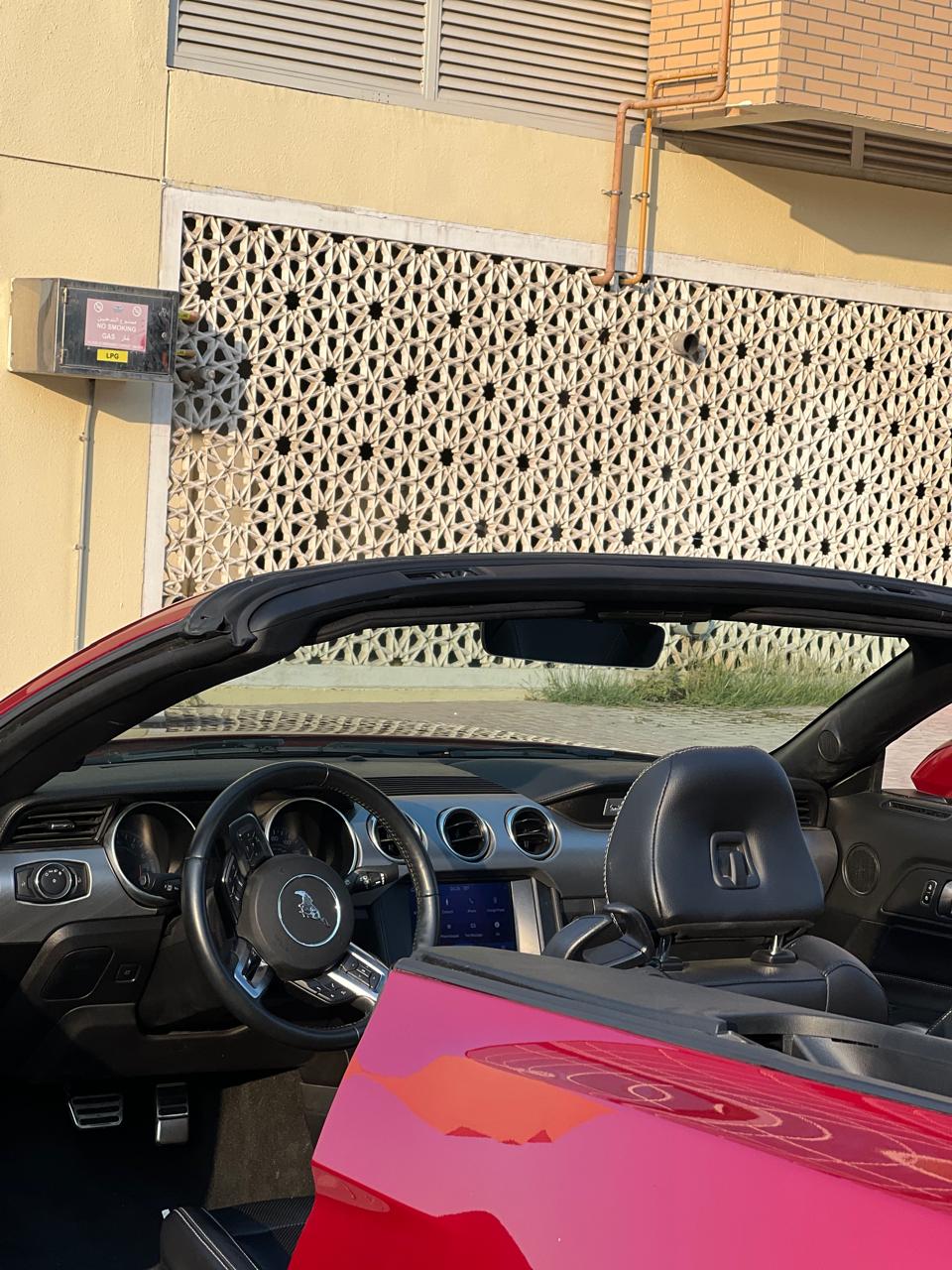 صورة 4 لـ Ford Mustang 2025