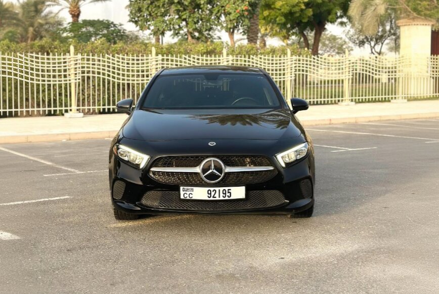 Mercedes C-Class 2024 photo 2