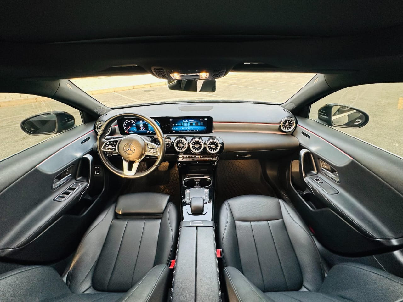 Mercedes C-Class 2024 photo 4