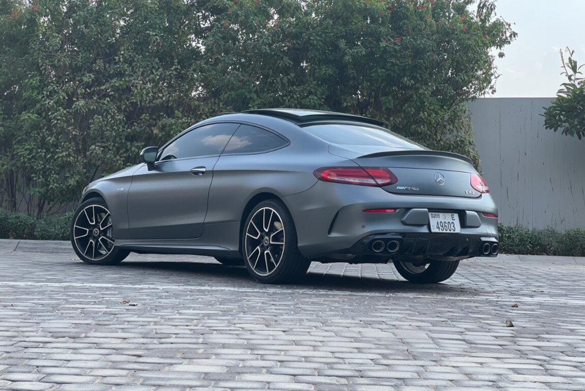 Mercedes C-Class 2024 photo 3