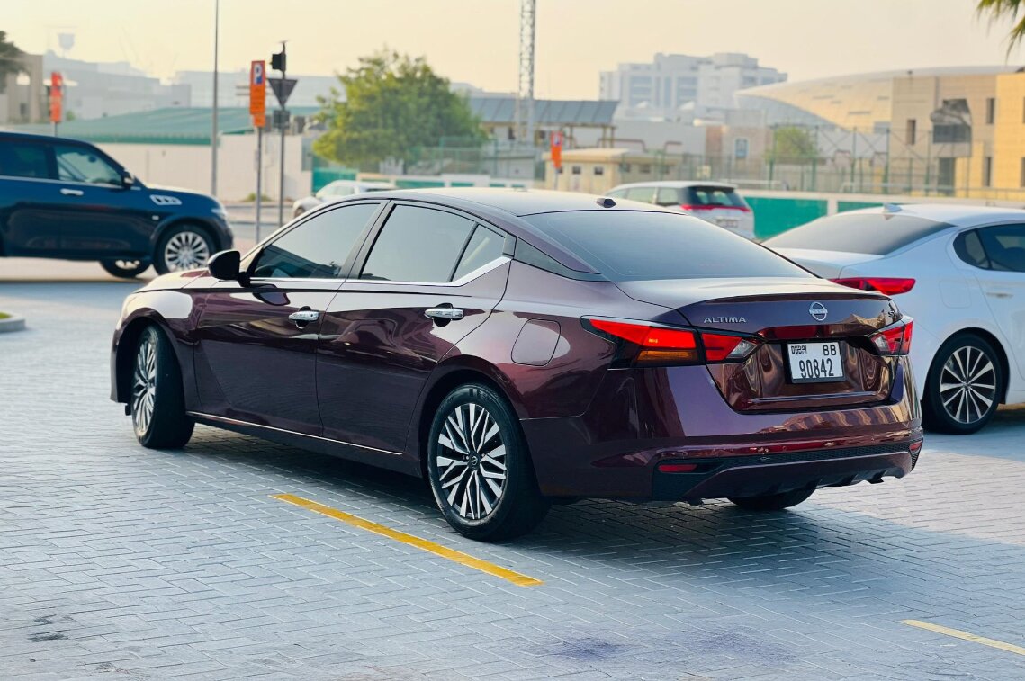 Foto 3 von Nissan Altima 2024