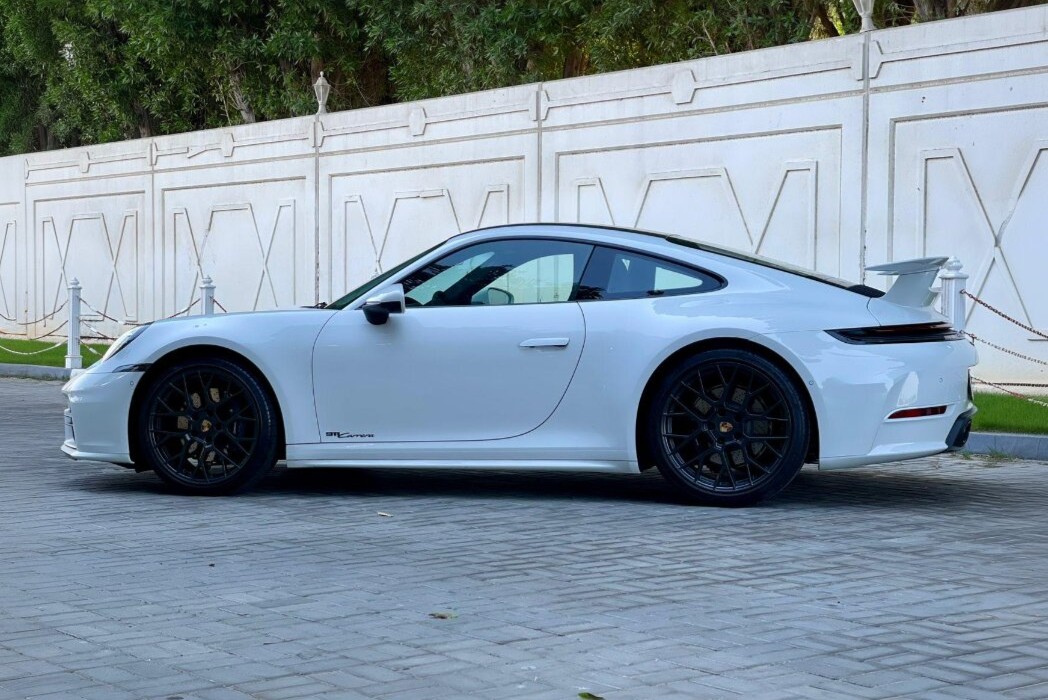 صورة 4 لـ Porsche 911 2025