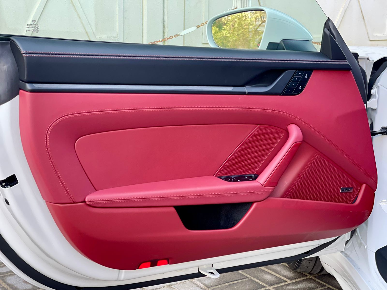 صورة 8 لـ Porsche 911 2025