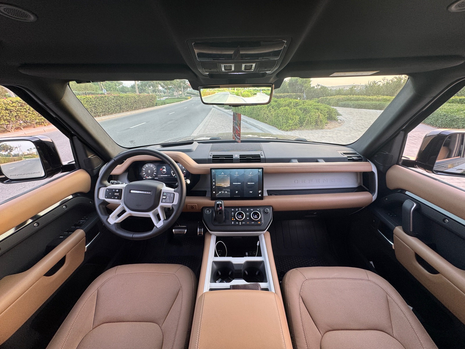 Range Rover Defender 2025 photo 6