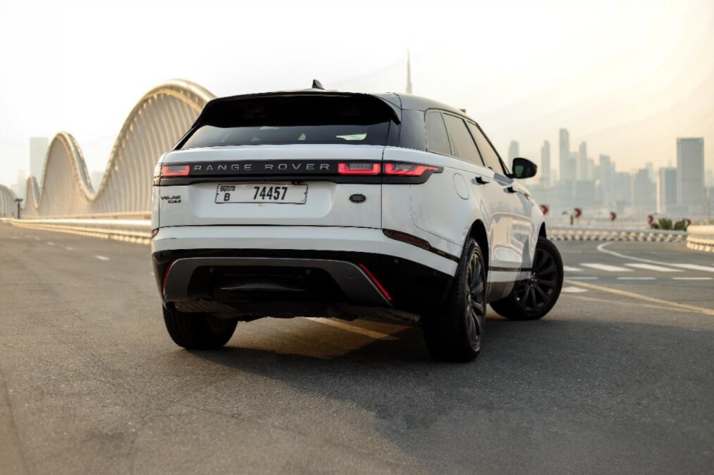 Range Rover Velar 2025 photo 2
