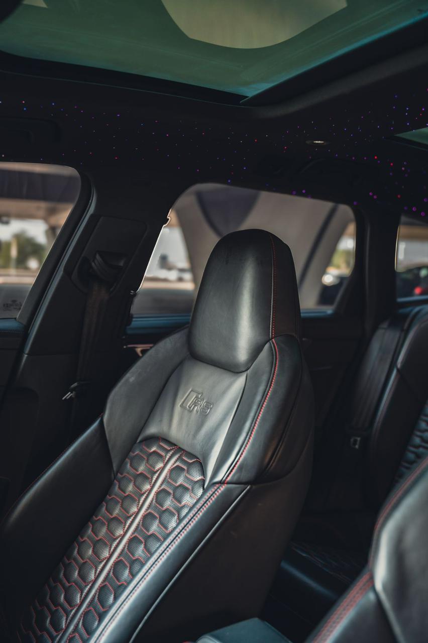 Luxury car available for rent in Dubai