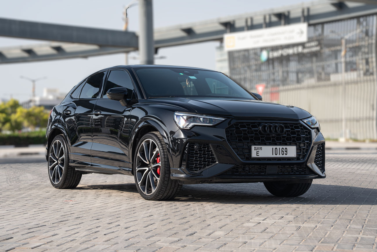 Audi RS Q3 2023 (Mythossort metallak)
