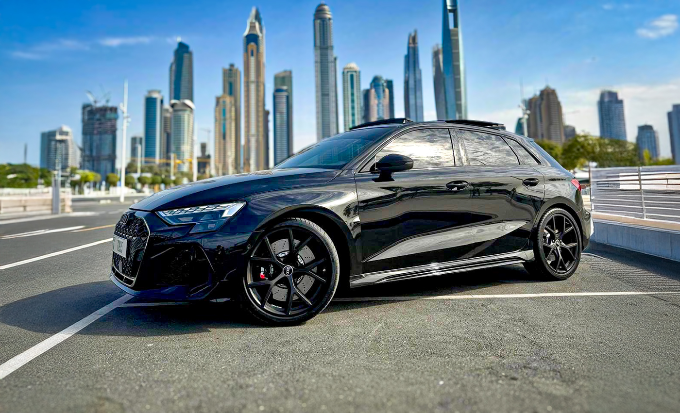 Luxury car available for rent in Dubai