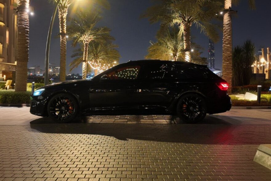 Bild 7 på Audi RS4 (HERMES INTERIOR) 2023