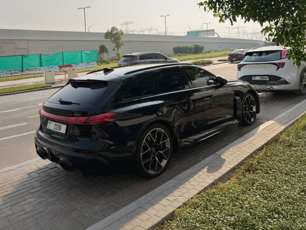 Audi RS5 2026 写真 2