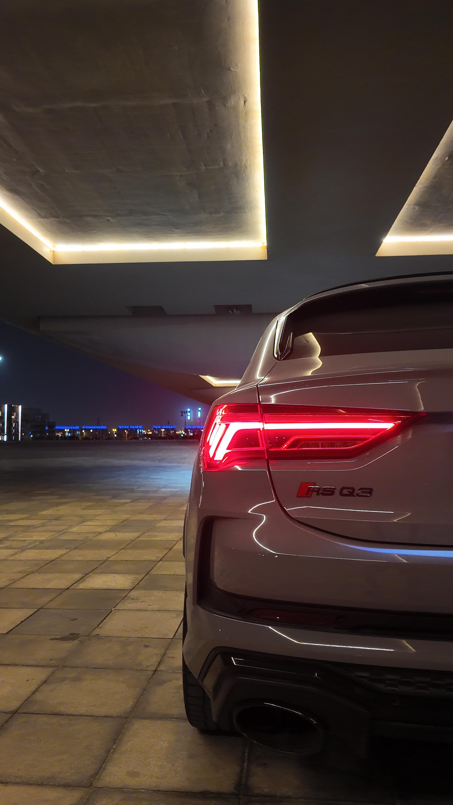 Luxury car available for rent in Dubai