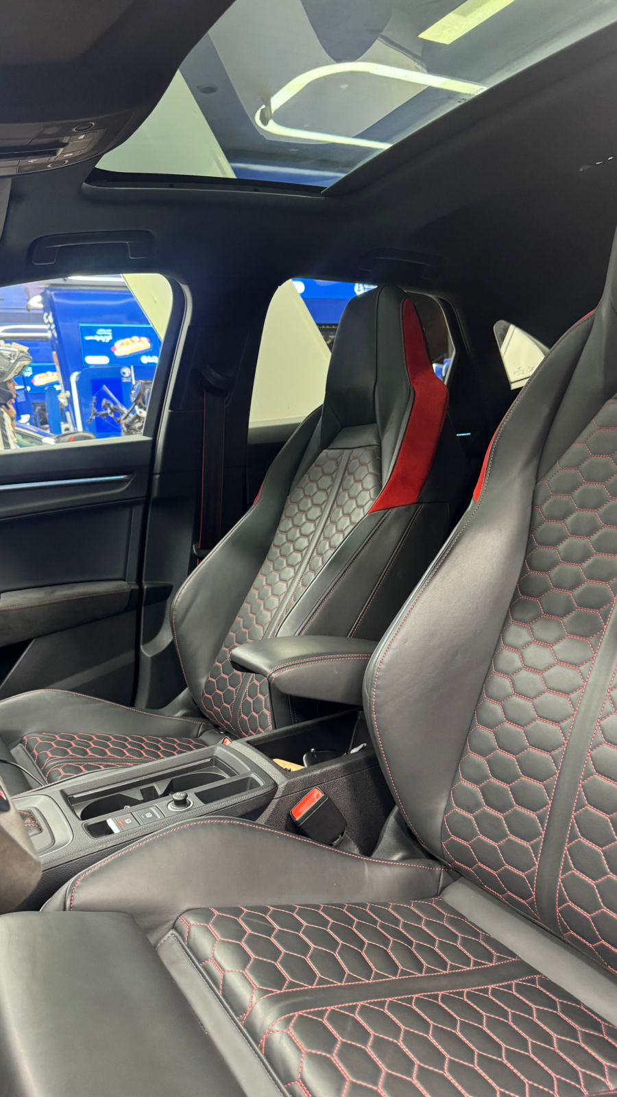 Luxury car available for rent in Dubai