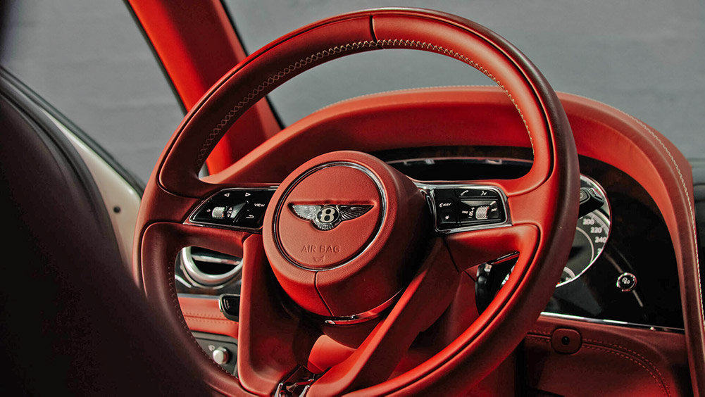 Luxury car available for rent in Dubai