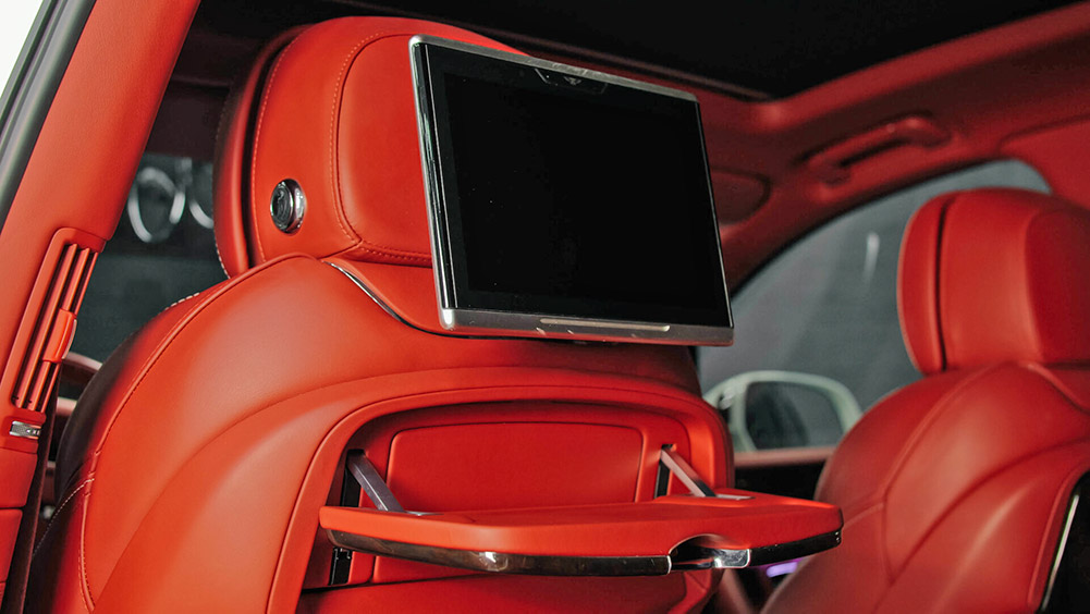 Luxury car available for rent in Dubai