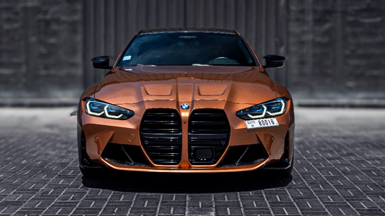 Luxury car available for rent in Dubai