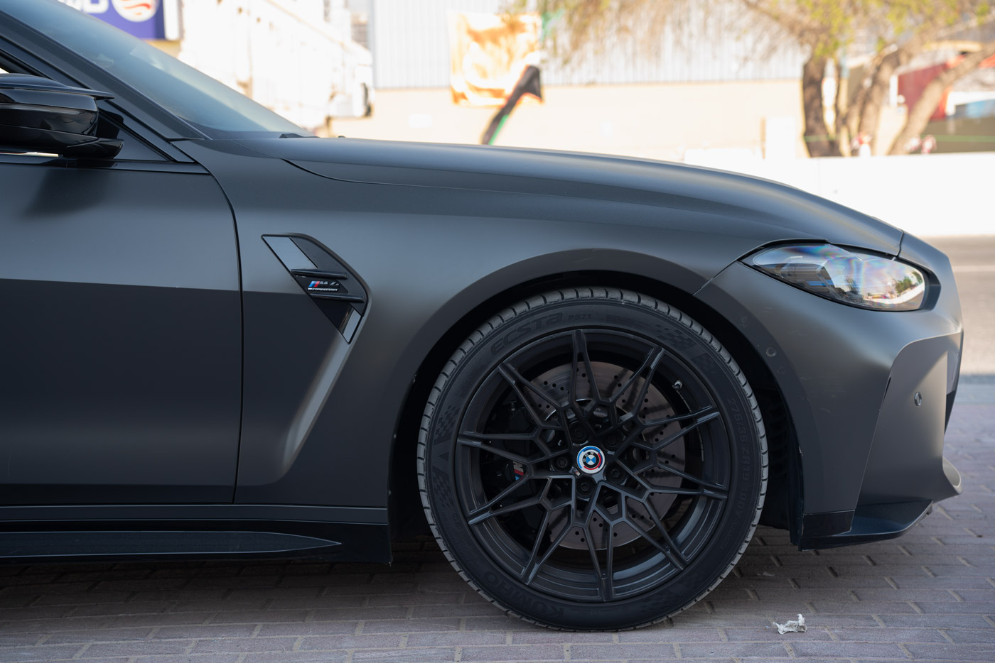 صورة 4 لـ Bmw M4 Competition Convertible - Frozen Black Metallic 2024