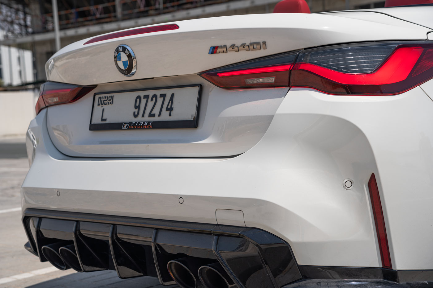 Foto 3 di Bmw 4 Series M440i Convertible 2024