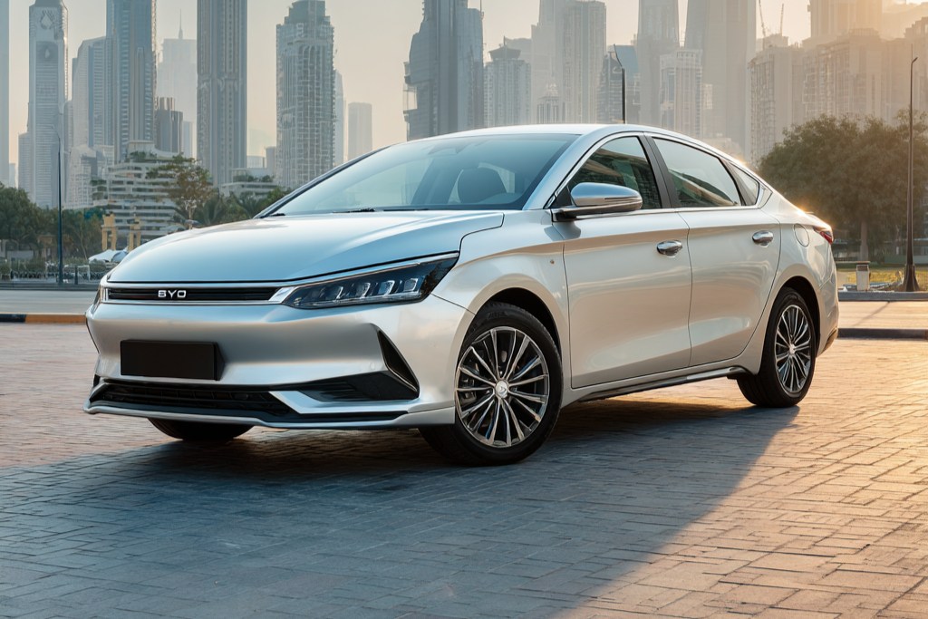 Foto 1 di BYD E5 2025