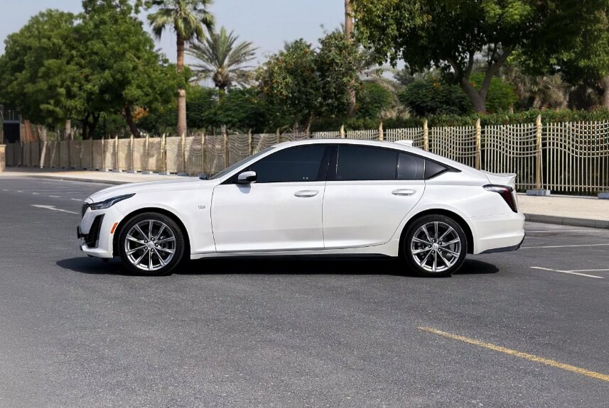 Foto 4 de Cadillac CT5 2024