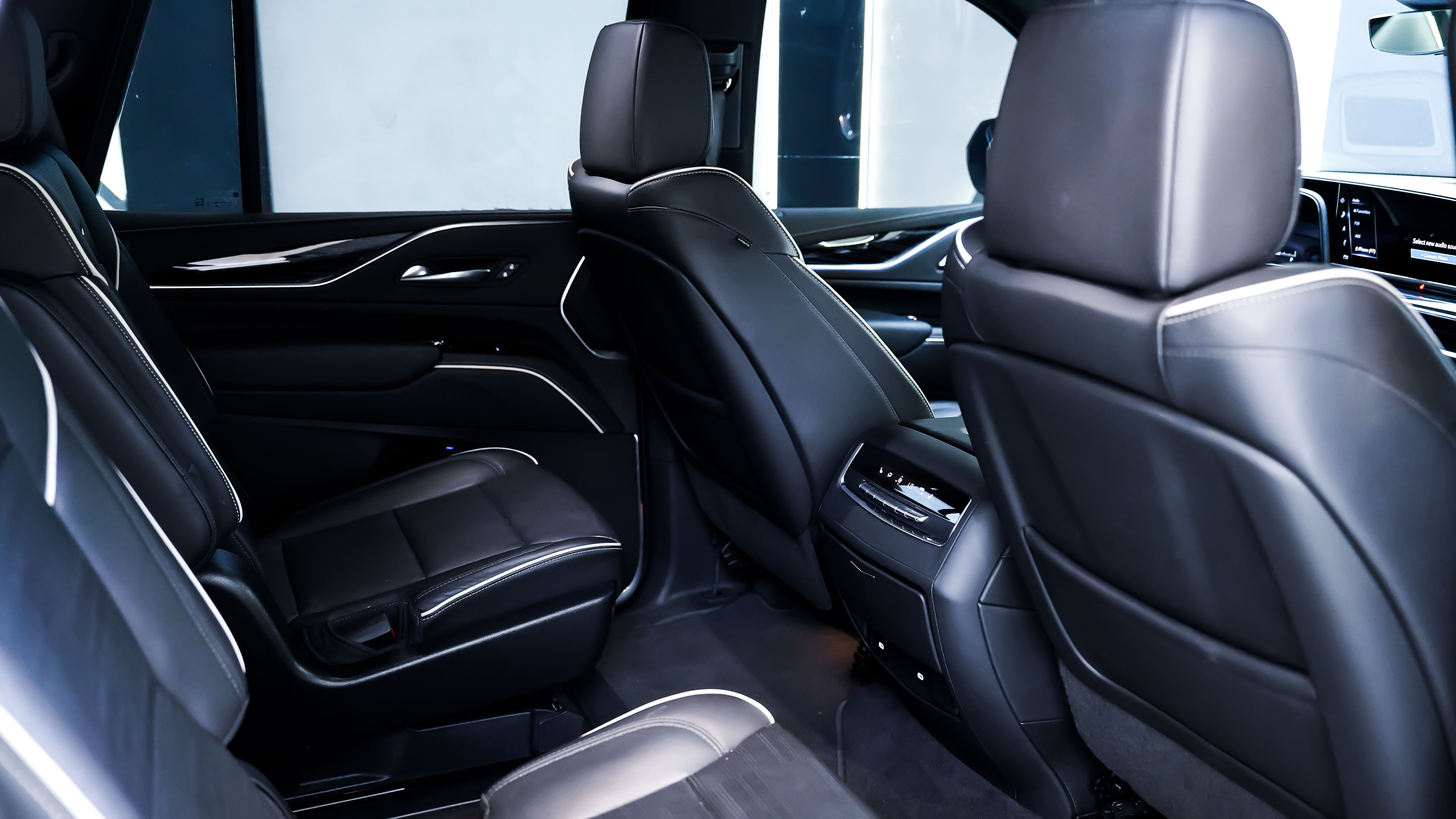 Luxury car available for rent in Dubai