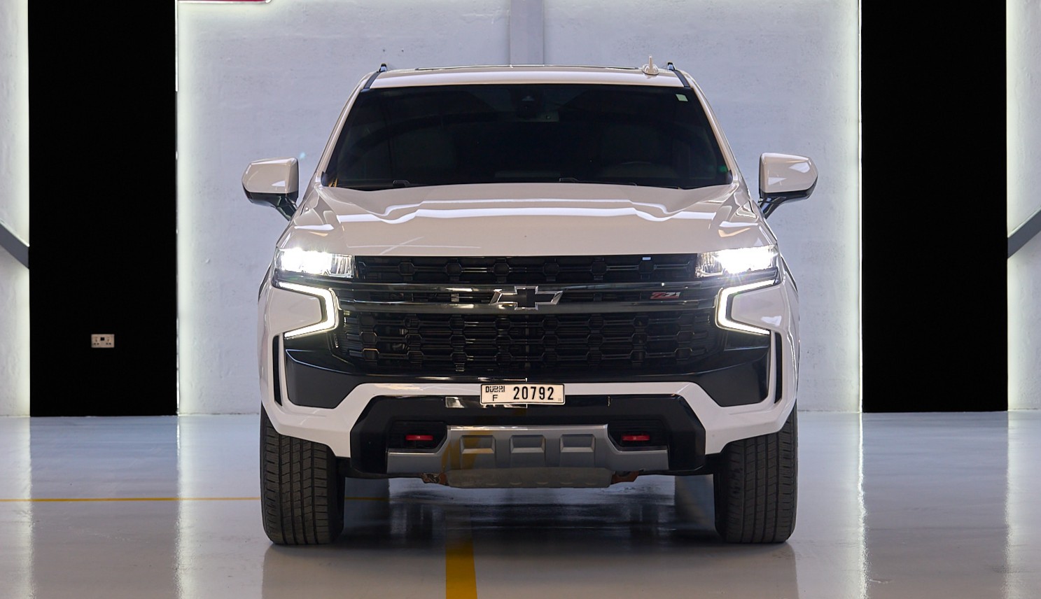 Luxury car available for rent in Dubai