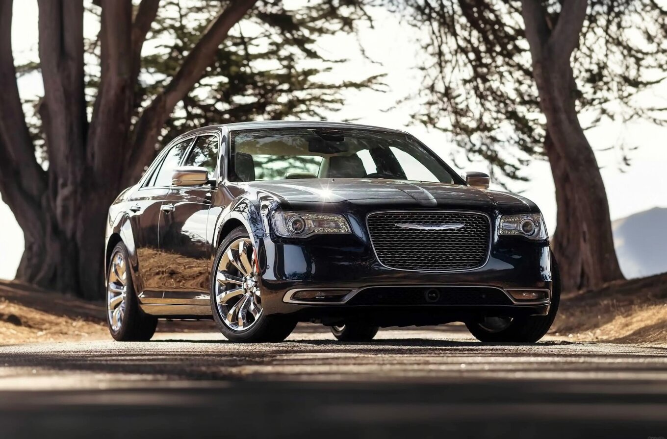 Chrysler 300 2025 photo 1