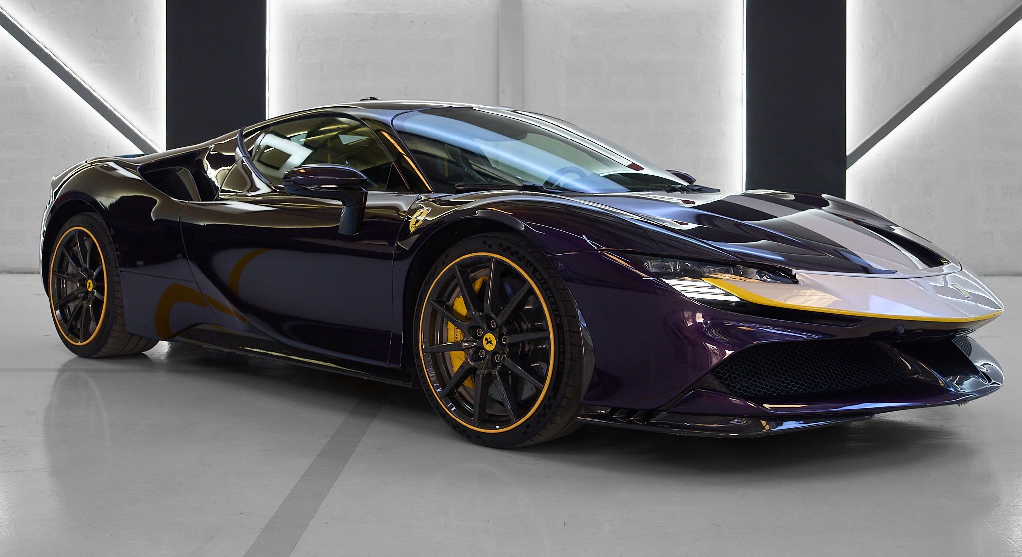 Supersportwagen SF90 ASSETTO FIORANO