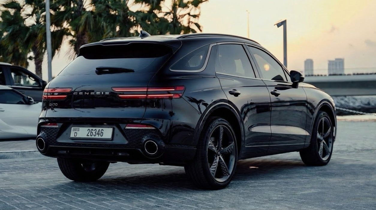 Luxury car available for rent in Dubai