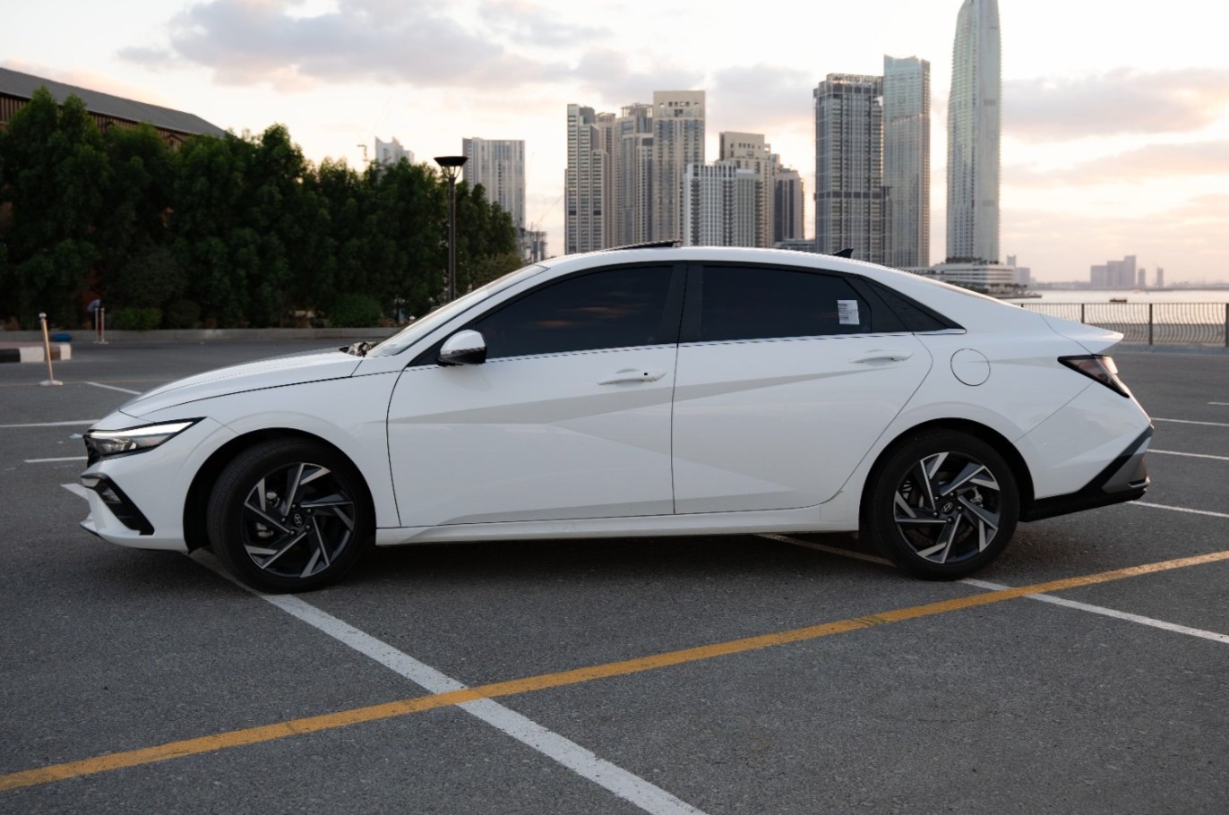 Photo 2 de Hyundai Elantra 2024