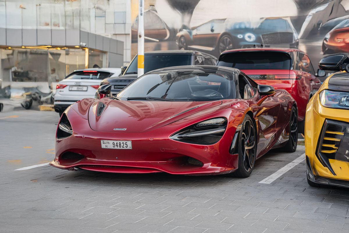 McLaren 750s Red 2024 photo 1