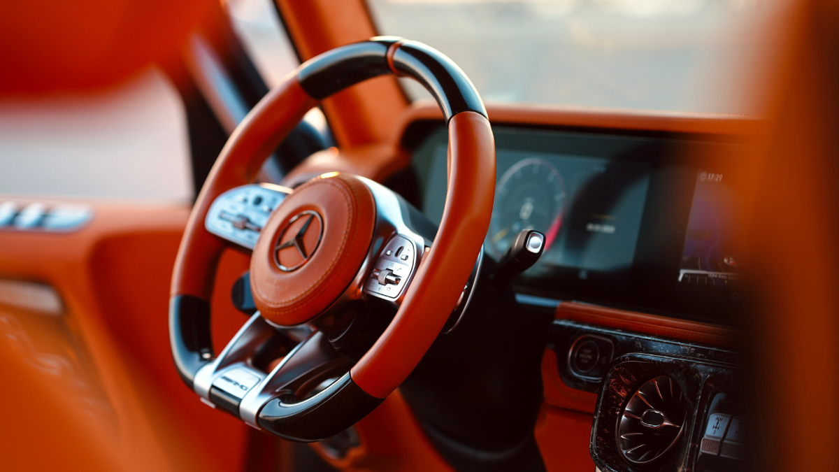 Luxury car available for rent in Dubai