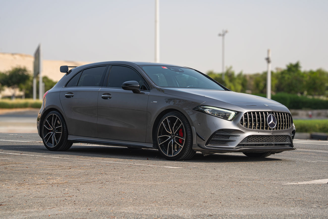Bild 2 på Mercedes A-Klass A35 AMG - Graphite Grey Metallic 2024