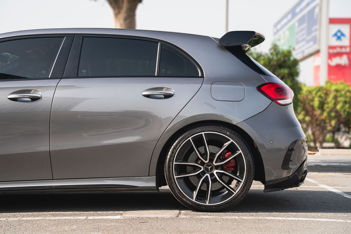 Bild 4 på Mercedes A-Klass A35 AMG - Graphite Grey Metallic 2024