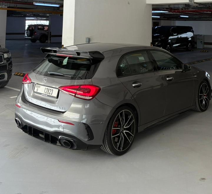 Luxury car available for rent in Dubai