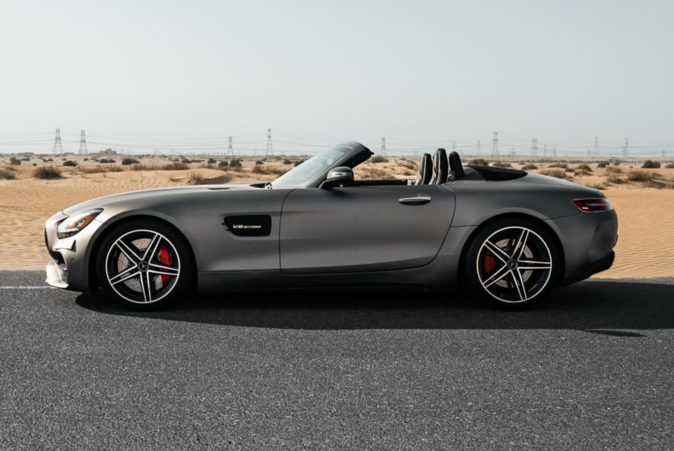 Foto 2 di Mercedes AMG GT 2023