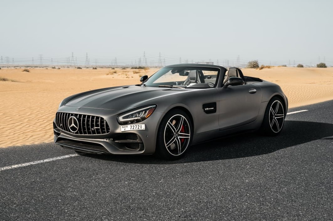 Foto 1 di Mercedes AMG GT 2023