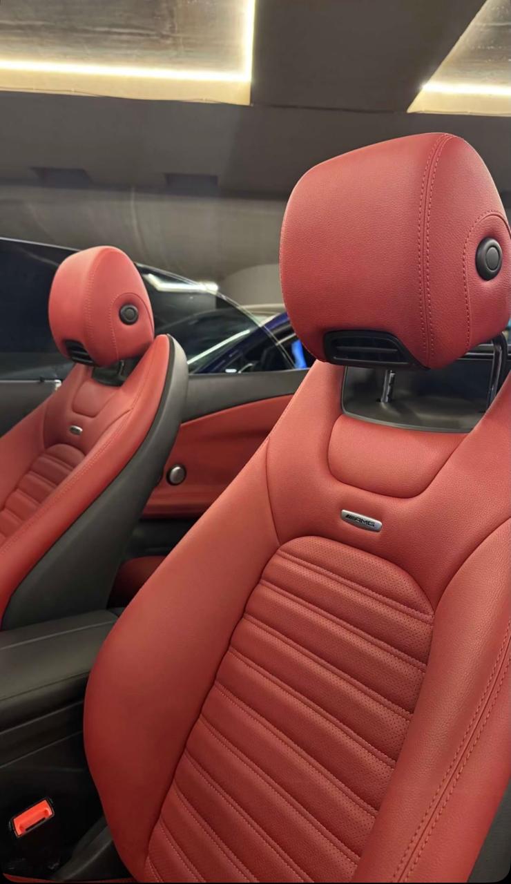 Luxury car available for rent in Dubai