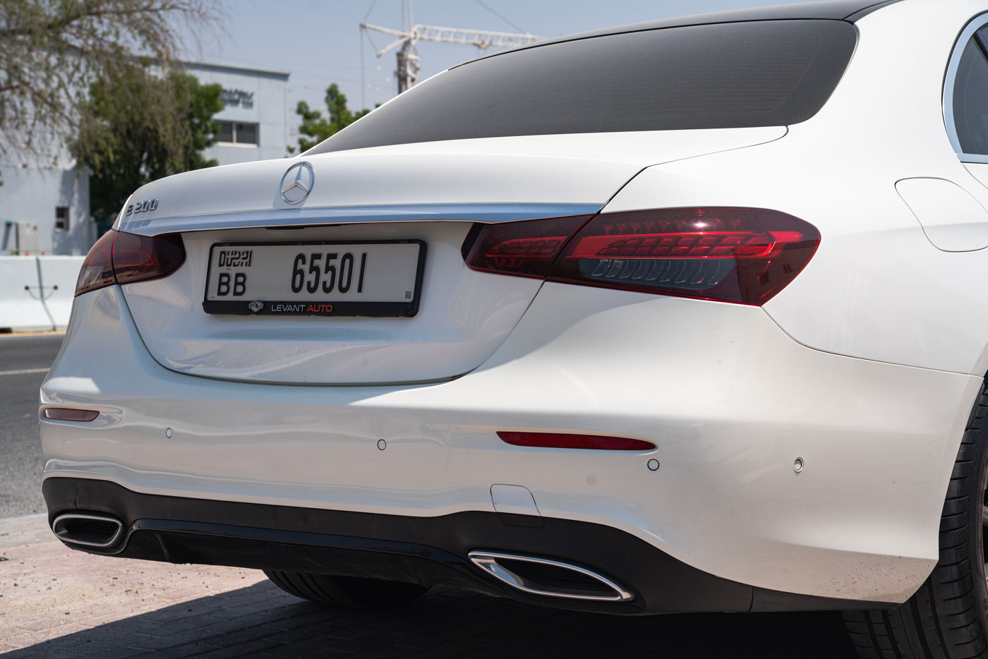 Photo 4 de Mercedes Classe E E200 - White 2024
