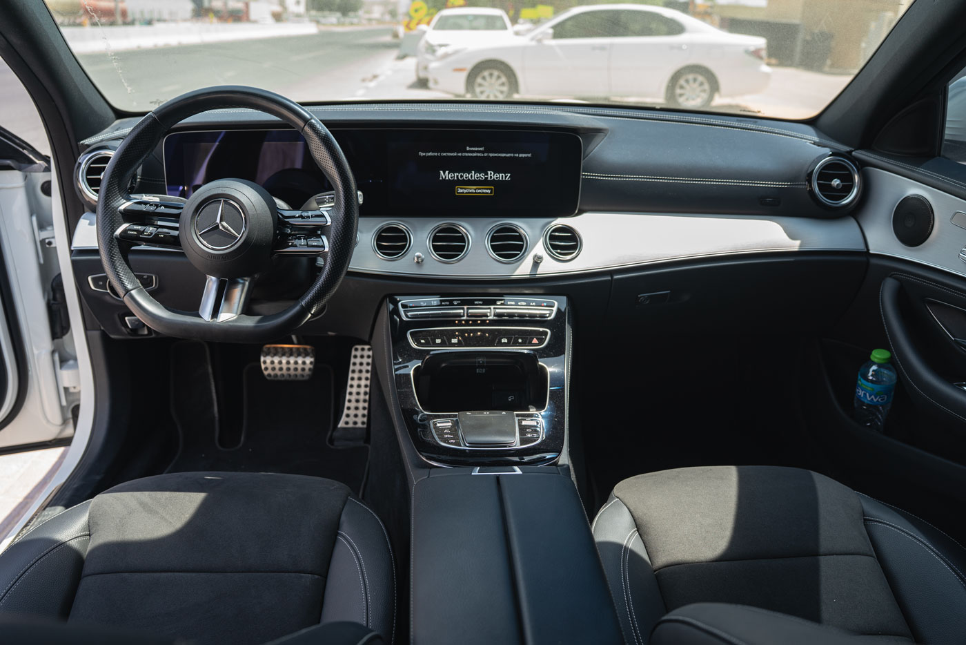 Photo 6 de Mercedes Classe E E200 - White 2024