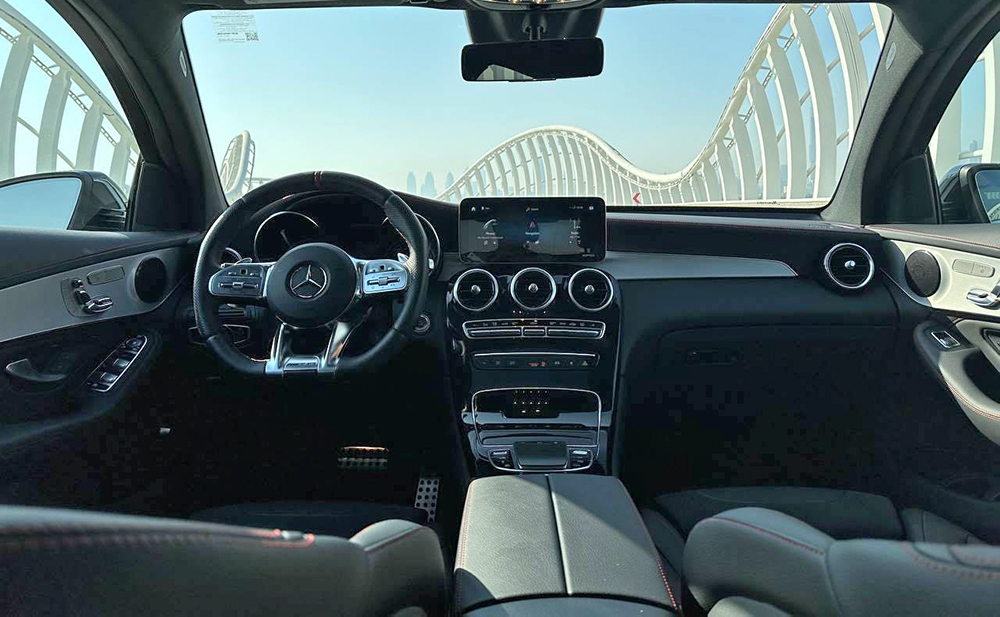Luxury car available for rent in Dubai