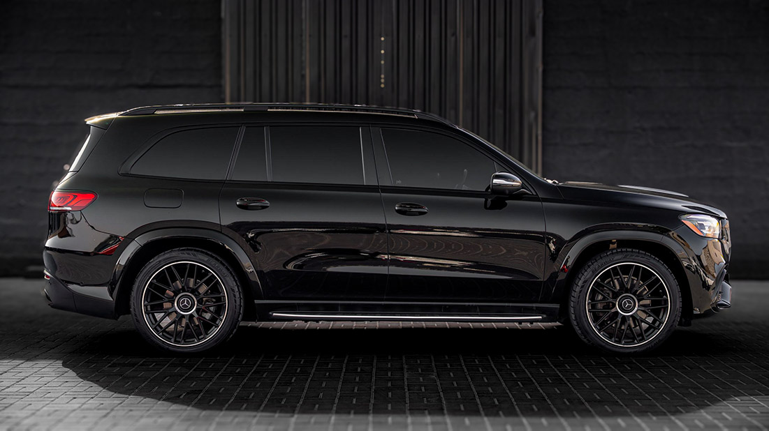 Luxury car available for rent in Dubai